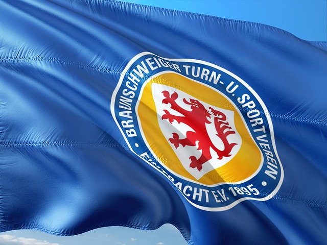 年和